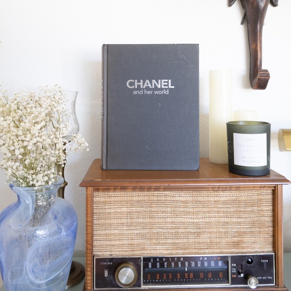 Chanel And Her World Hard Cover Table Book - Picture 2 of 5